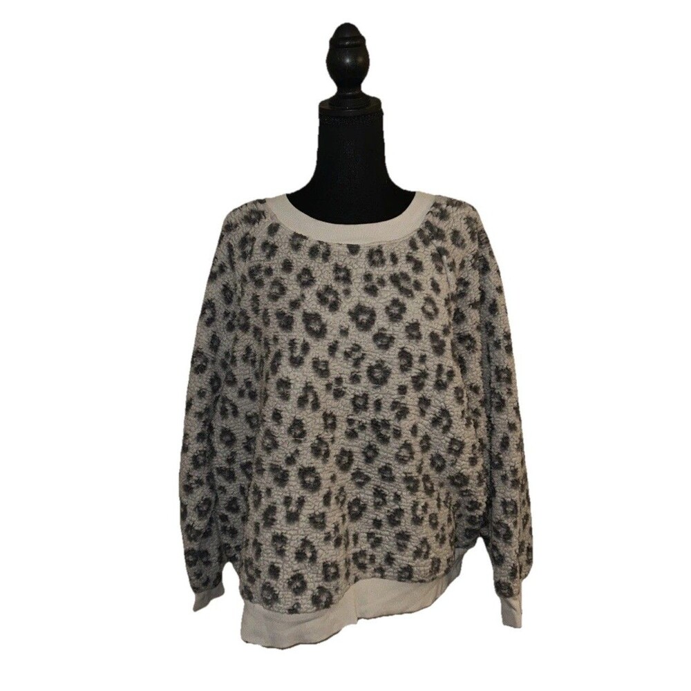 Old Navy XXL Pullover Animal Print Leopard Pullover Fuzzy Comfy Long Sleeve
